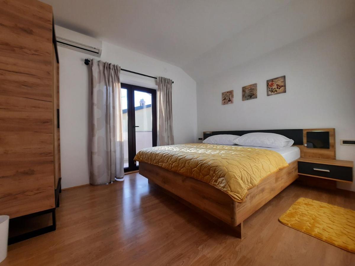 Apartman Sofia Porec Exterior photo