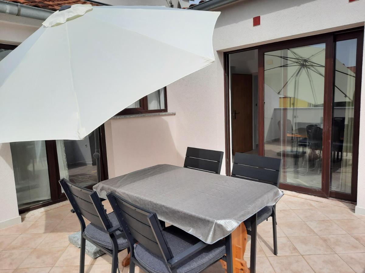 Apartman Sofia Porec Exterior photo